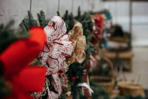 Hoens Holiday Wreath