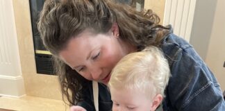 Mom and baby signing